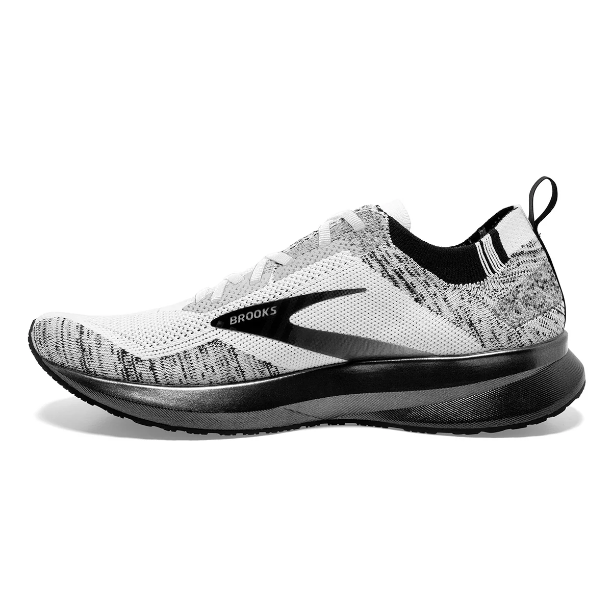 Brooks Levitate 4 - Image 30