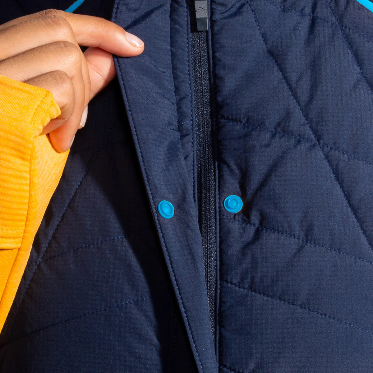 Brooks Shield Hybrid Vest - Image 4