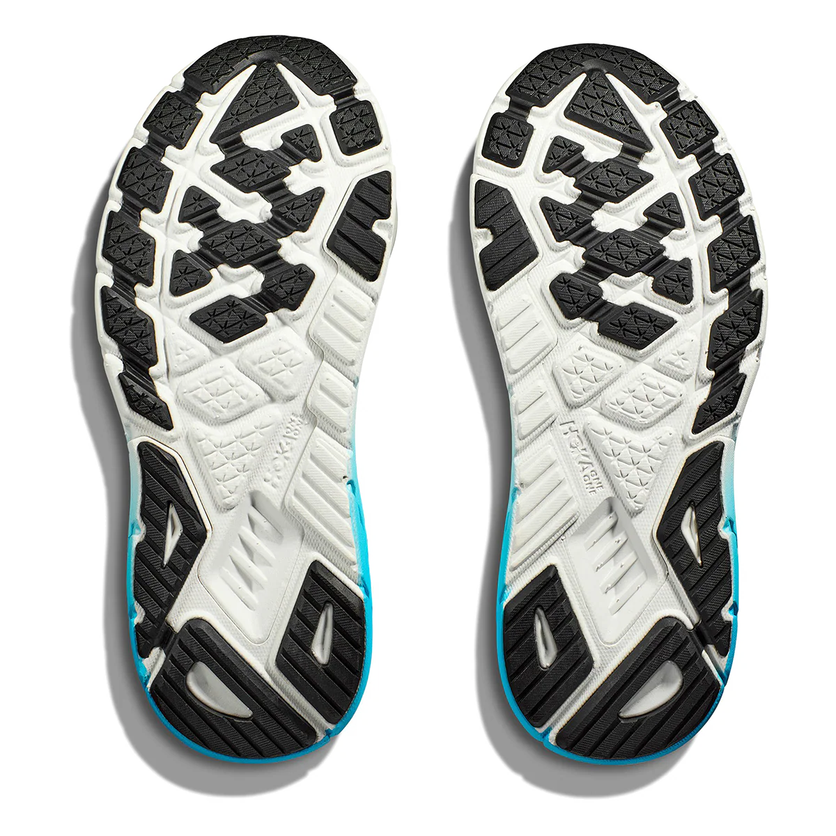 Hoka Arahi 7 - Blanc de Blanc - Swim Day - Image 4