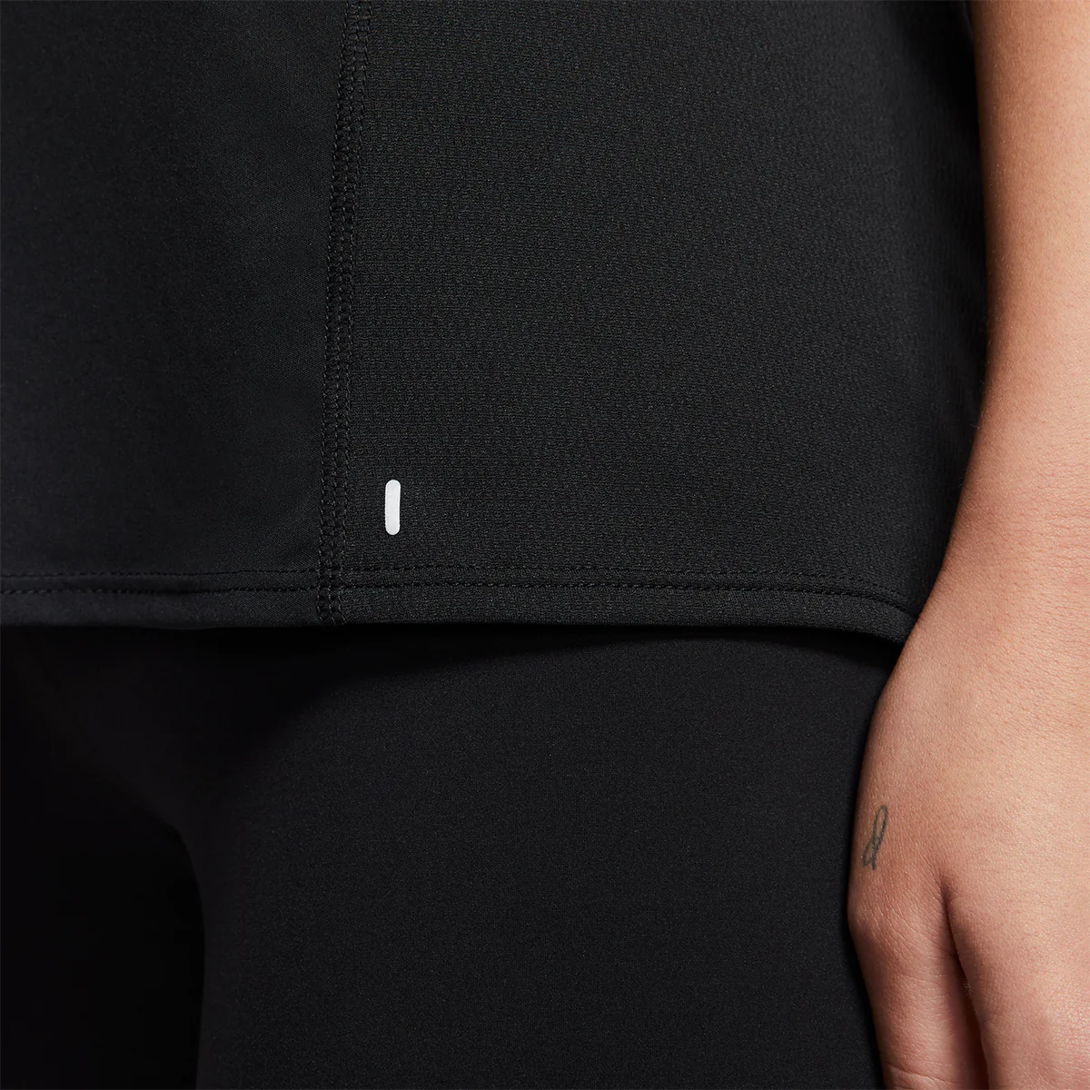 Nike City Sleek Shortsleeve - Image 6
