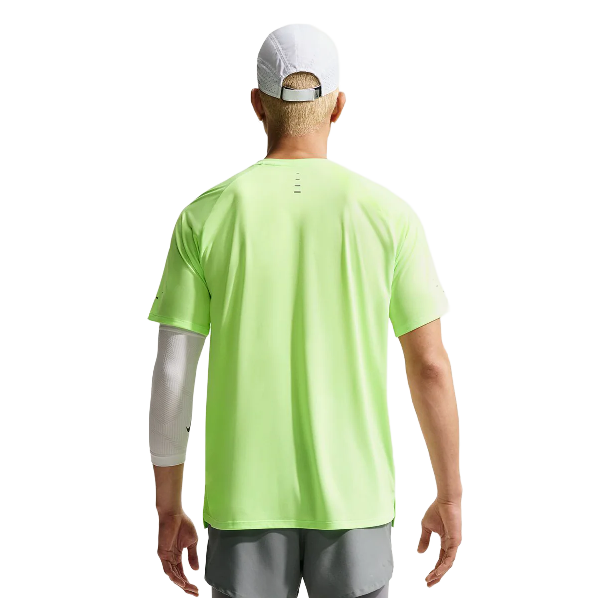 Nike Stride Shortsleeve - Image 42