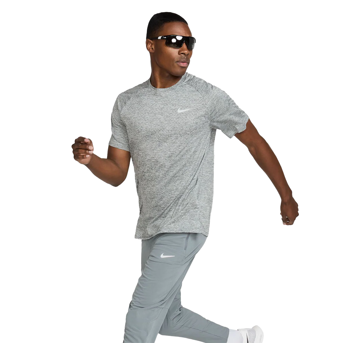 Nike Stride Shortsleeve - Image 8